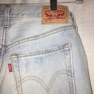 authentic light wash levi 501’s 🦋 SOLD ON DEPOP